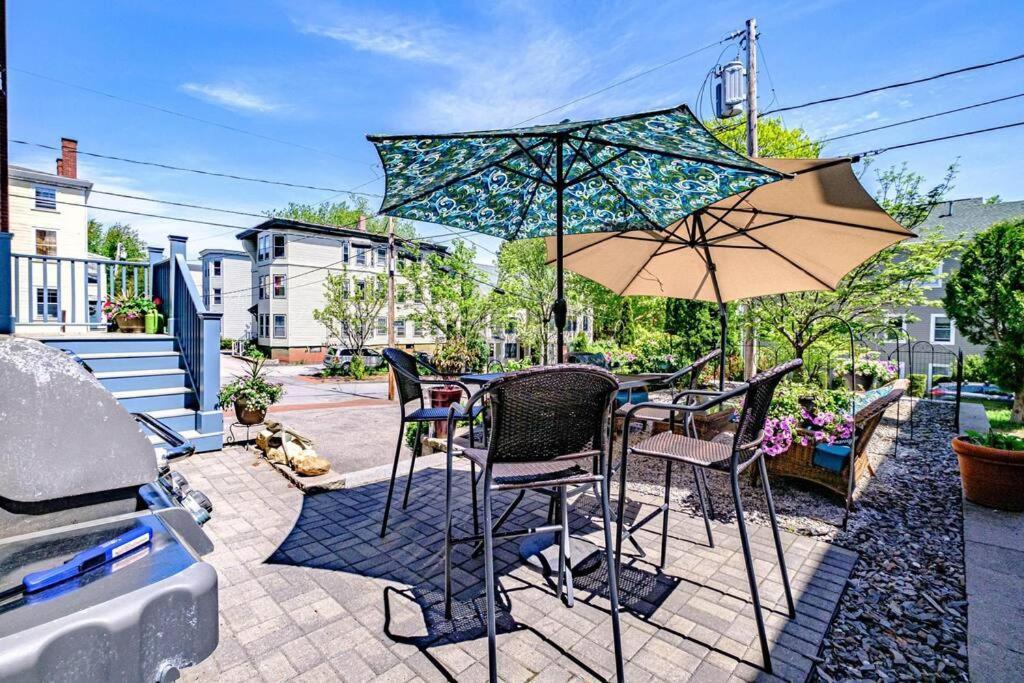 Historic Corner Apartment With Patio & Off Street Parking Portland Buitenkant foto